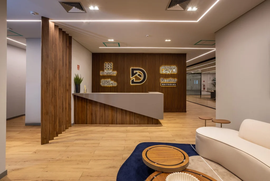 Arquitetura para Galpão Corporativos e eventos - Recepção escritório - Escritório de Arquitetura em Alphaville